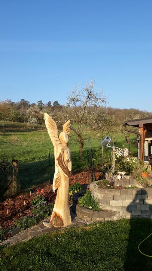 Gaestezimmer In Traumhafter Lage Neben Der Kurstadt Oberthulba Exterior photo